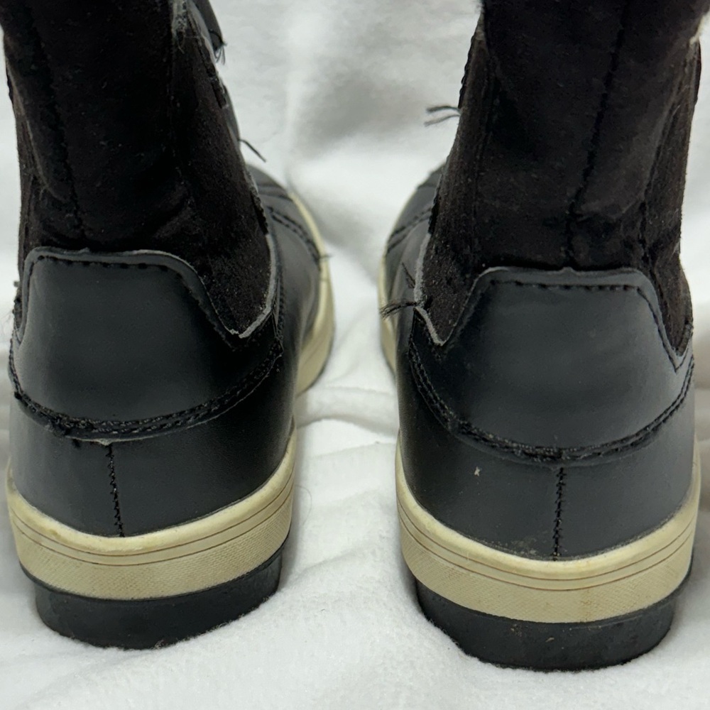 Khombu Girl's Size 1 Daria Black White Knit Embroidered Winter Snow Boots - Picture 5 of 11